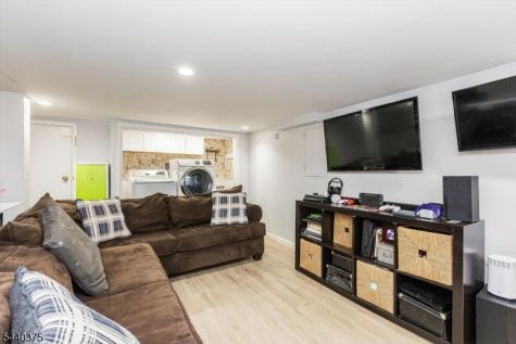 160 Woodland Avenue Verona NJ 07044