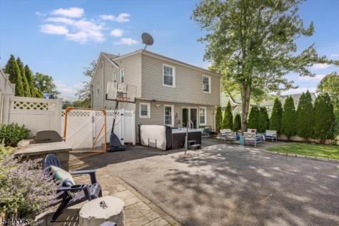 160 Woodland Avenue Verona NJ 07044