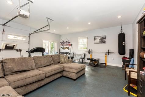160 Woodland Avenue Verona NJ 07044