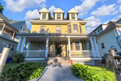 884 S 15th Street Newark NJ 07108