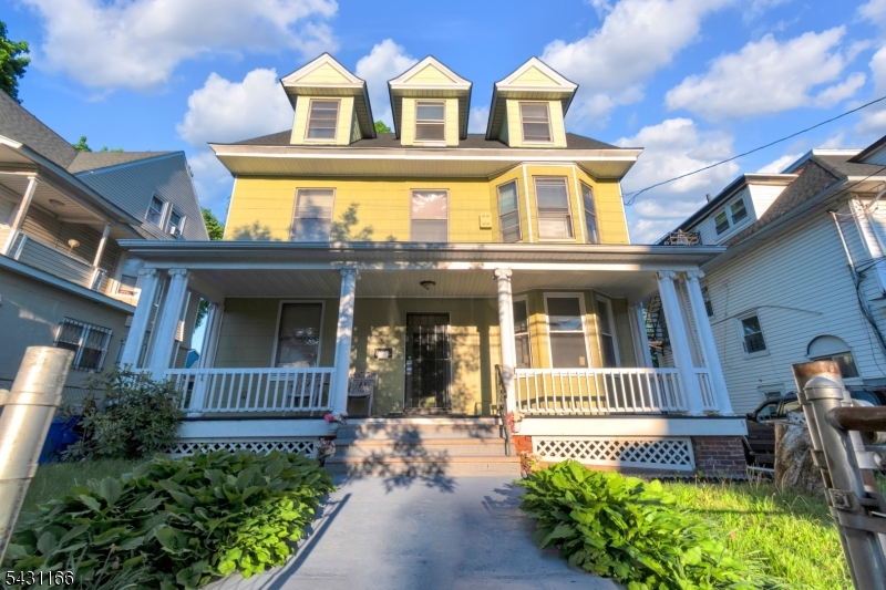 884 S 15th Street Newark NJ 07108