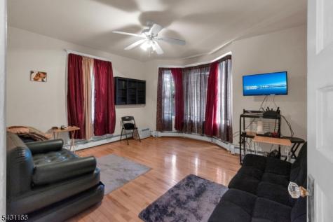 884 S 15th Street Newark NJ 07108