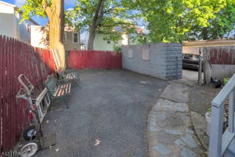 884 S 15th Street Newark NJ 07108