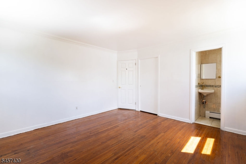 19 Jonquil Circle Woodbridge NJ 08863