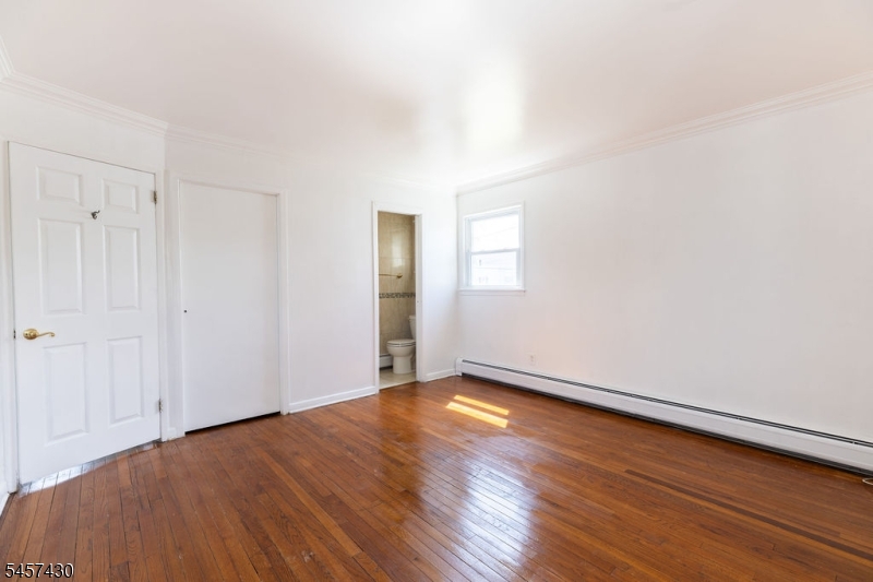 19 Jonquil Circle Woodbridge NJ 08863