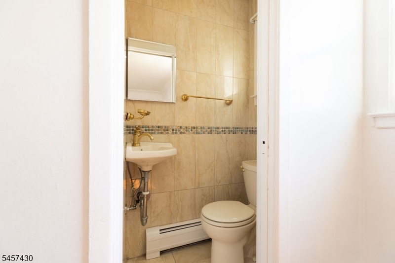 19 Jonquil Circle Woodbridge NJ 08863