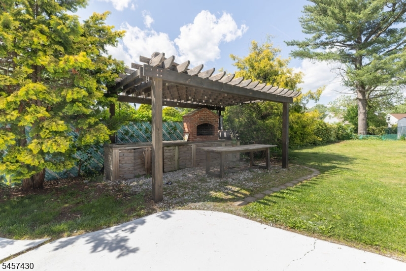 19 Jonquil Circle Woodbridge NJ 08863