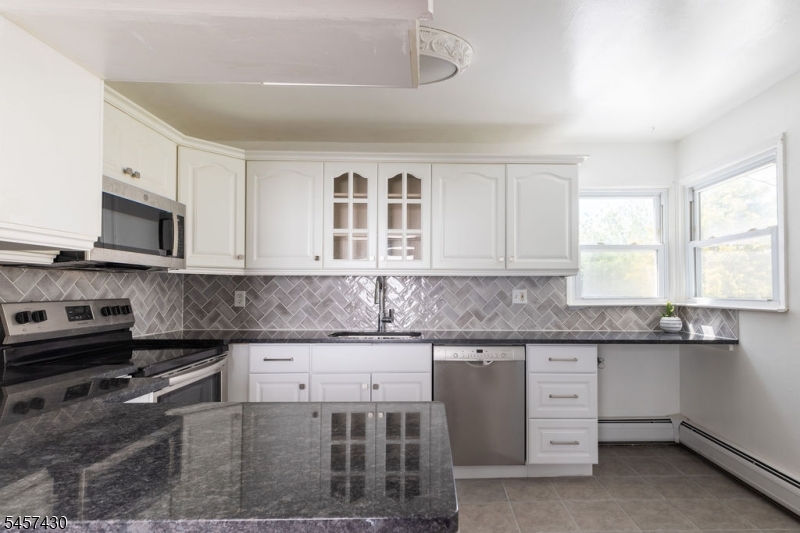 19 Jonquil Circle Woodbridge NJ 08863