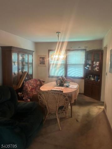 35 Garside Place Clark NJ 07066