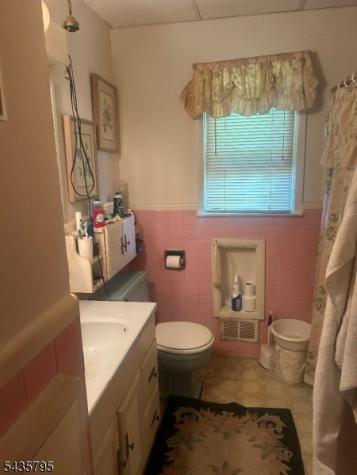 35 Garside Place Clark NJ 07066