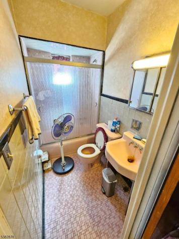 121 De Kalb Avenue Jersey City NJ 07306