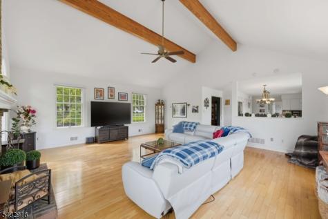 12 Homestead Farm Road Alexandria NJ 08848