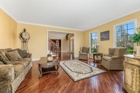 22 Patrick Henry Place Raritan NJ 08551
