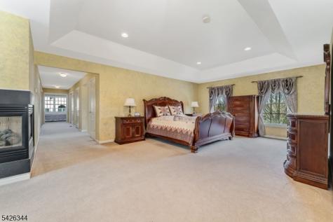 22 Patrick Henry Place Raritan NJ 08551
