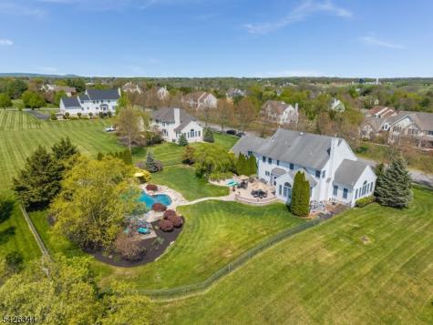 22 Patrick Henry Place Raritan NJ 08551