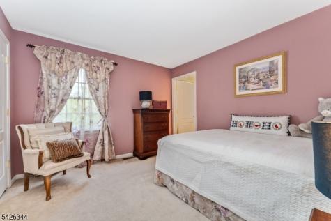 22 Patrick Henry Place Raritan NJ 08551