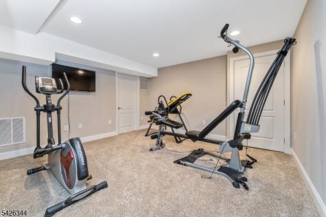 22 Patrick Henry Place Raritan NJ 08551