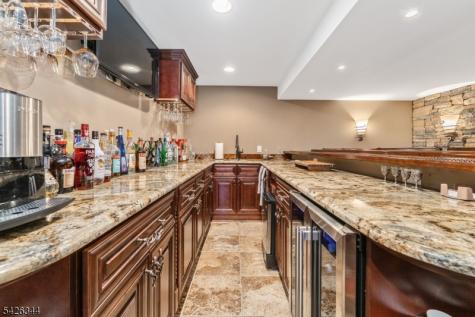 22 Patrick Henry Place Raritan NJ 08551