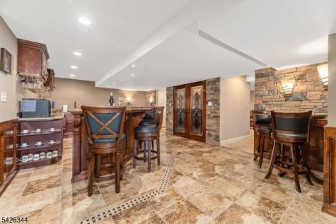 22 Patrick Henry Place Raritan NJ 08551