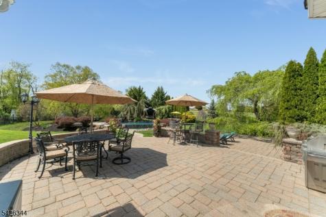 22 Patrick Henry Place Raritan NJ 08551