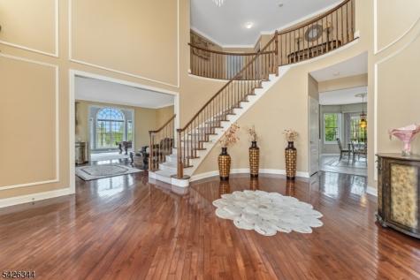22 Patrick Henry Place Raritan NJ 08551