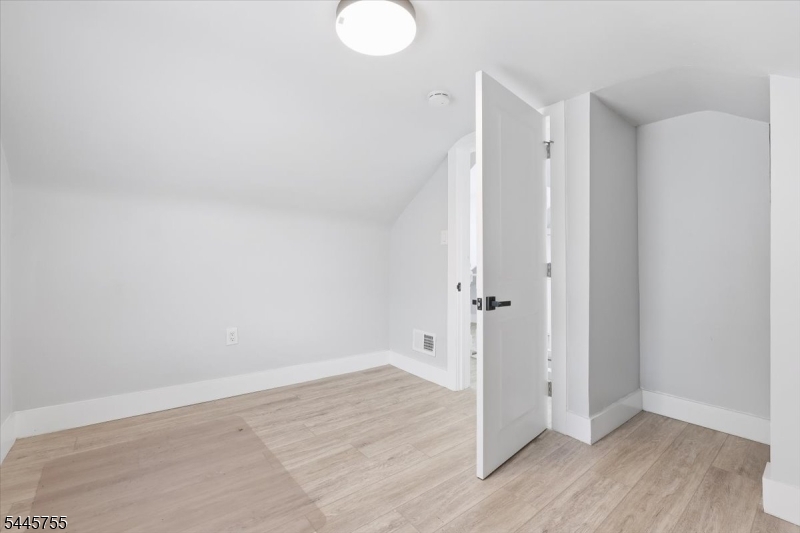 24 Kingsley Street West Orange NJ 07052
