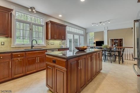 5 Chilton Road Chester NJ 07930