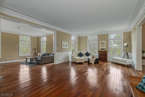 5 Chilton Road Chester NJ 07930
