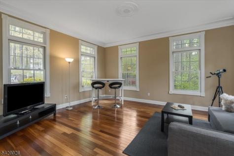 5 Chilton Road Chester NJ 07930