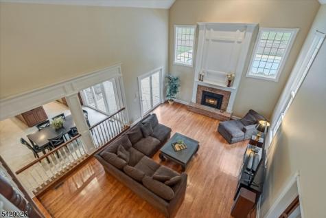 5 Chilton Road Chester NJ 07930