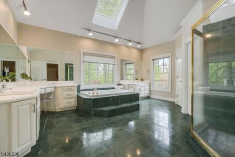 5 Chilton Road Chester NJ 07930