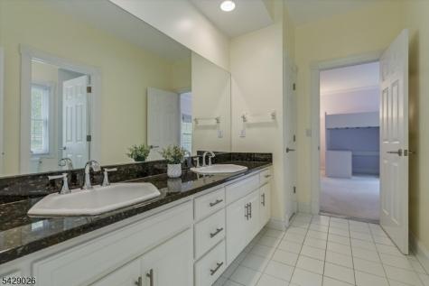 5 Chilton Road Chester NJ 07930