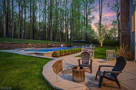5 Chilton Road Chester NJ 07930
