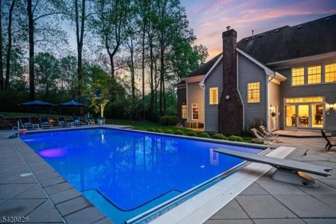 5 Chilton Road Chester NJ 07930