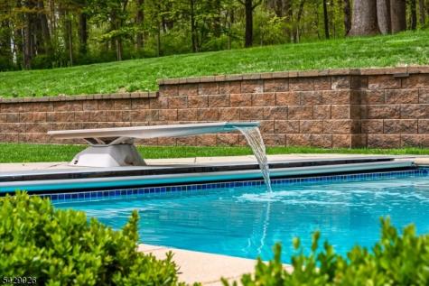 5 Chilton Road Chester NJ 07930