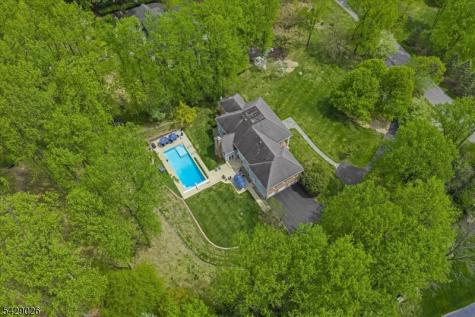 5 Chilton Road Chester NJ 07930