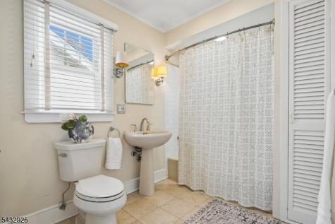 85 Carteret Street Glen Ridge Boro NJ 07028