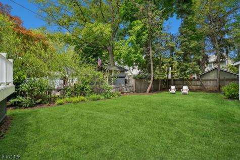 85 Carteret Street Glen Ridge Boro NJ 07028