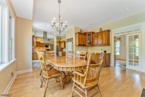 38 Larsen Road East Amwell NJ 08551