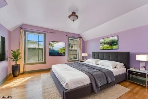 38 Larsen Road East Amwell NJ 08551