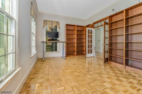 38 Larsen Road East Amwell NJ 08551