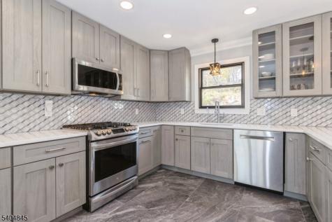 17 Rockaway Valley Road Montville NJ 07005