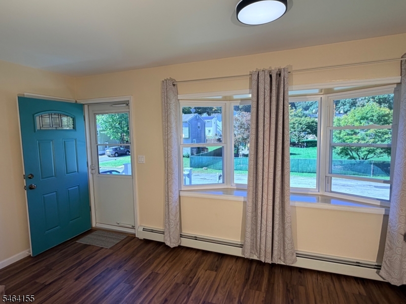 21 Tobyhanna Trail Hopatcong NJ 07843