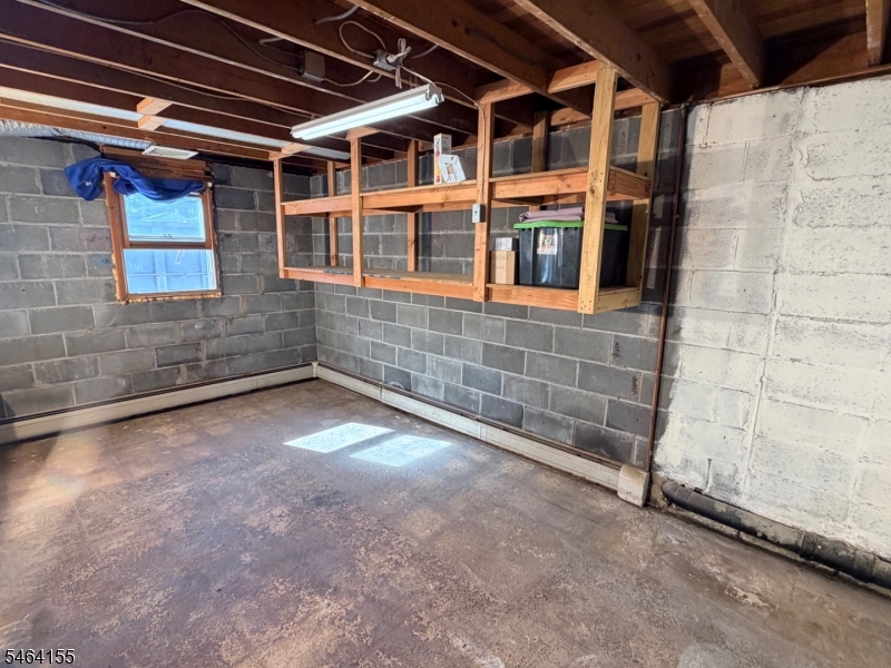 21 Tobyhanna Trail Hopatcong NJ 07843