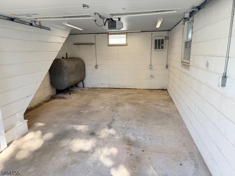 21 Tobyhanna Trail Hopatcong NJ 07843