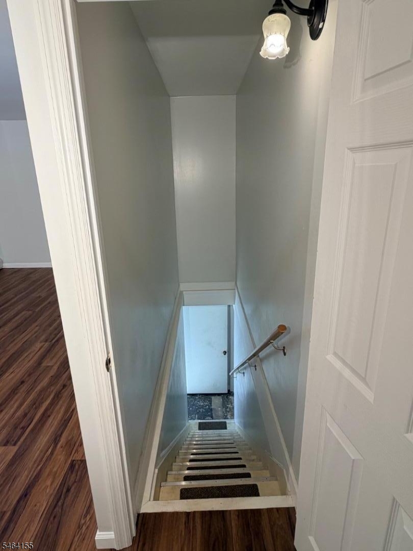 21 Tobyhanna Trail Hopatcong NJ 07843