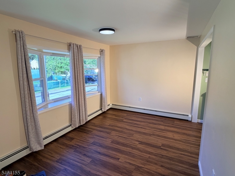 21 Tobyhanna Trail Hopatcong NJ 07843