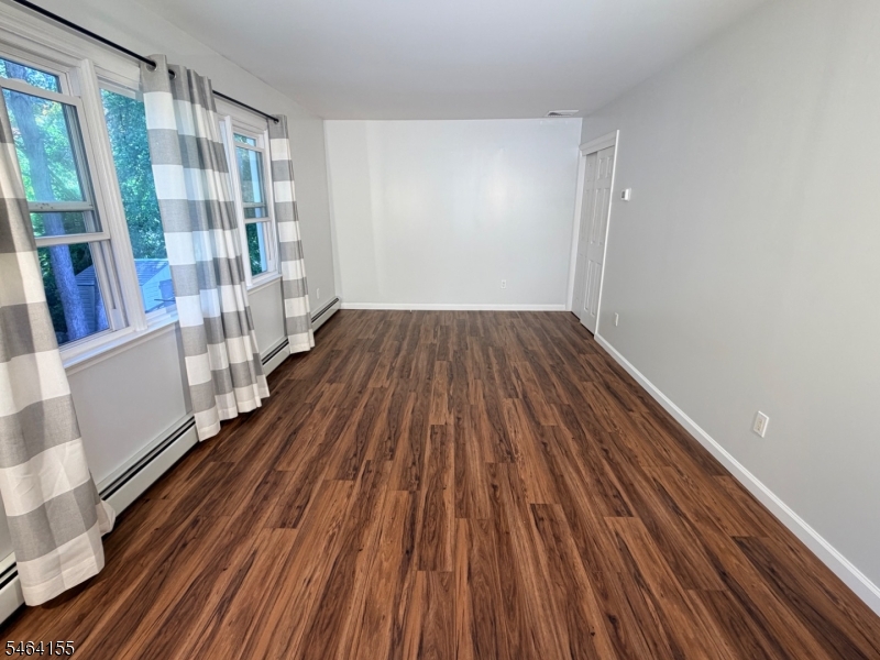 21 Tobyhanna Trail Hopatcong NJ 07843