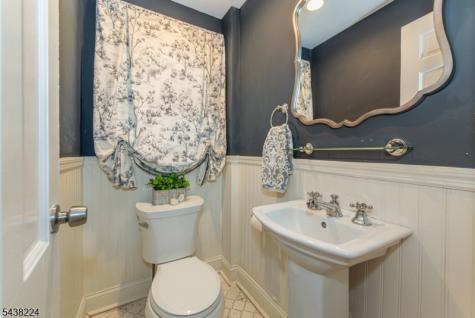 77 Forest Hill Road West Orange NJ 07052