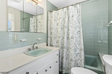 212 Central Avenue Edison NJ 08817